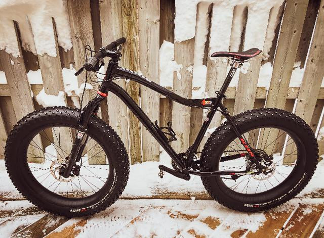 SS-06R iGrip 6mm shouldered racing tire studs providing precision traction and control on icy racing tracks